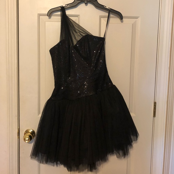 Black Dress by Jessica McClintock - Picture 1 of 1